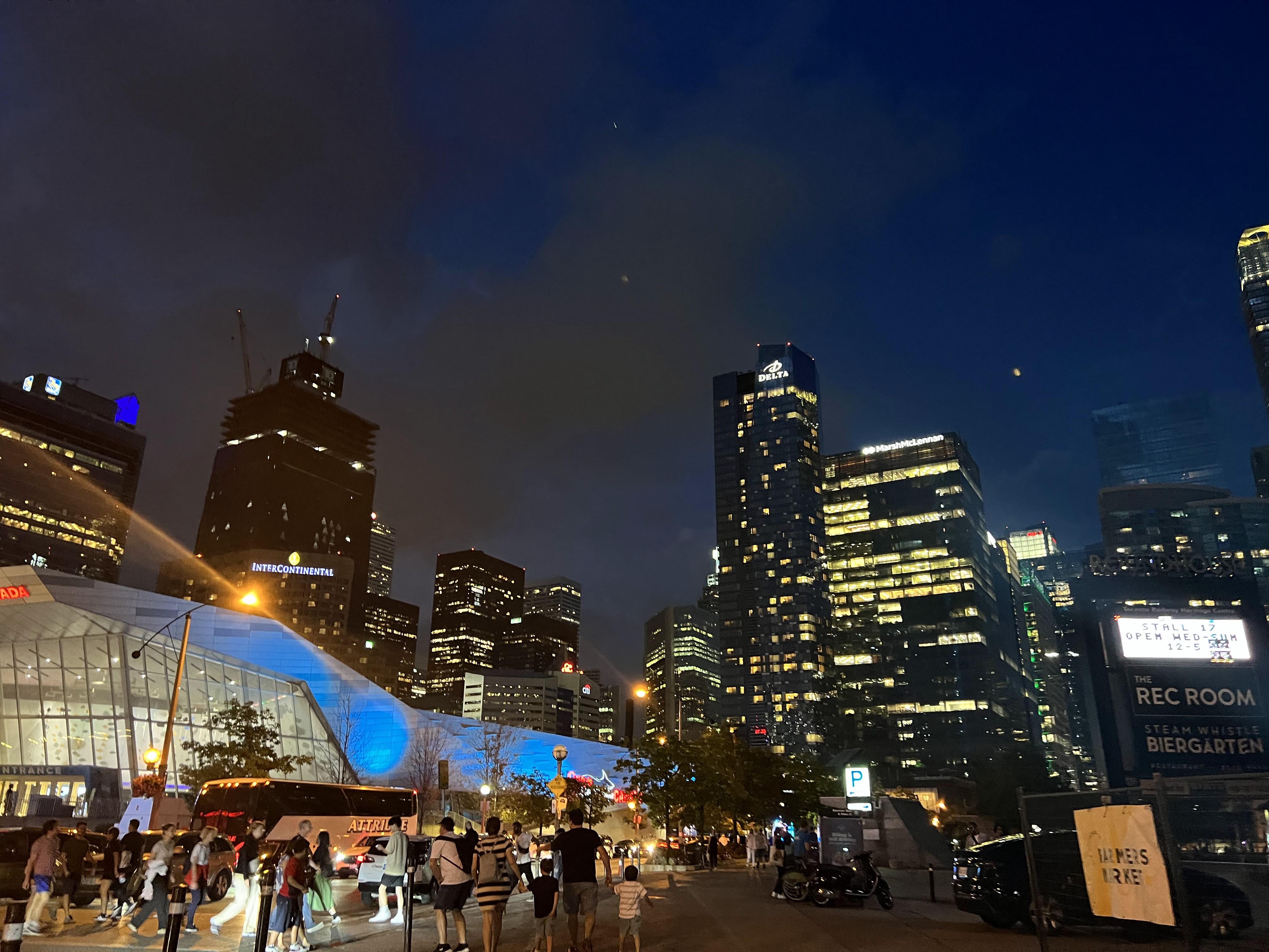 A picture of Toronto at night.